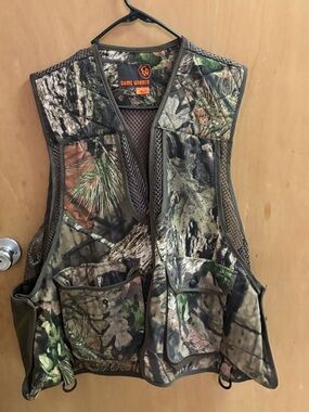 Game Winner Men's Hunting fishing sports vest-size xl/2xl